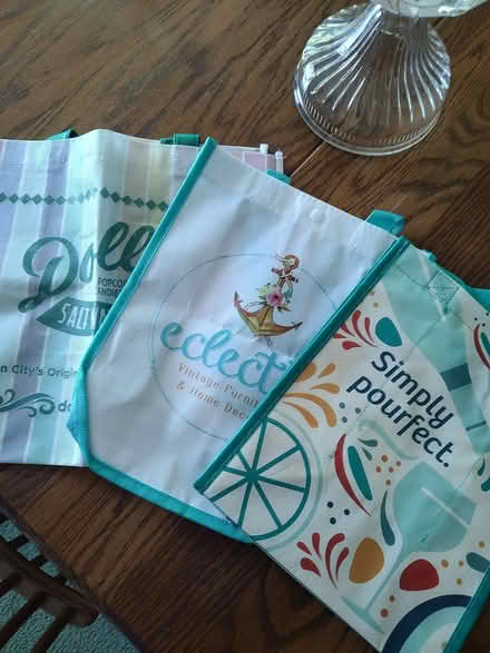 Photo of free 2 small totes (Odenton) #1