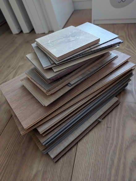 Photo of free Wood flooring laminate samples (BR6) #1