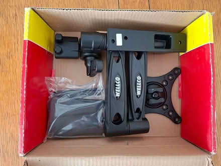 Photo of free TV / monitor wall mount adjustable bracket. (Nailsea BS48) #2
