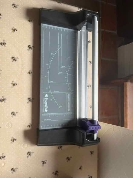 Photo of free Paper Trimmer (Chesham HP5) #1