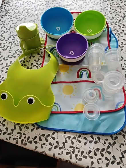 Photo of free baby or toddler food and kitchen bits (Cottam PR4) #1