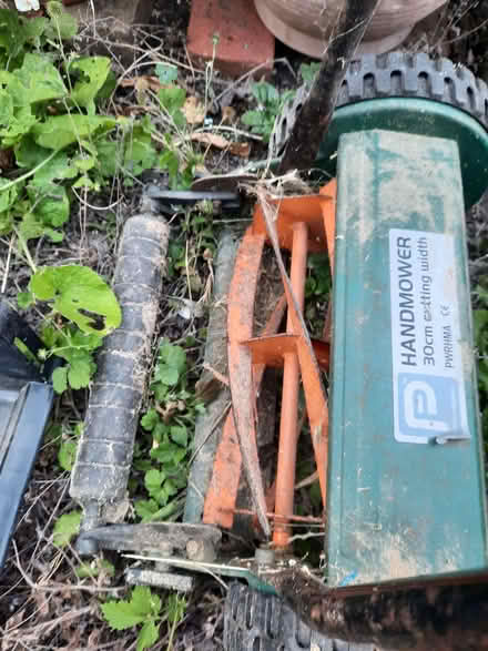 Photo of free Hand mower with grass collector (Hollingdean BN1) #2