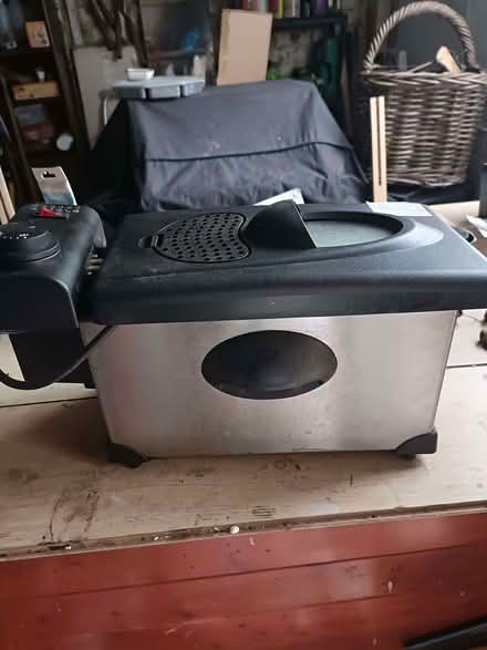 Photo of free Electric Fish Fryer (Blyth NE24) #1