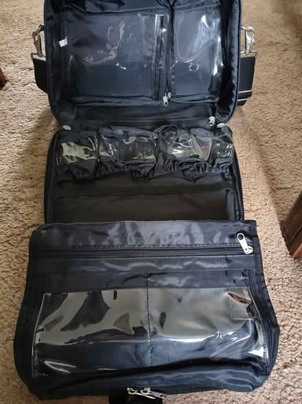 Photo of free Travel grooming case (Charleston DD2) #2