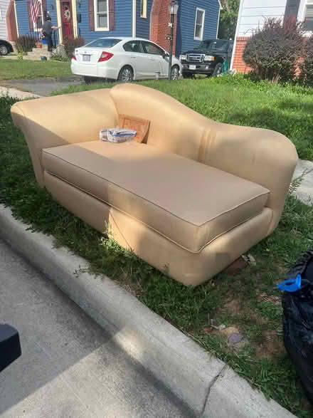 Photo of free Loveseat (504 Battle Ave Winchester) #1