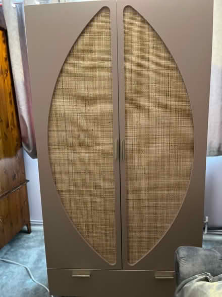 Photo of free Ratan dusky pink wardrobe (kemsing TN15) #2