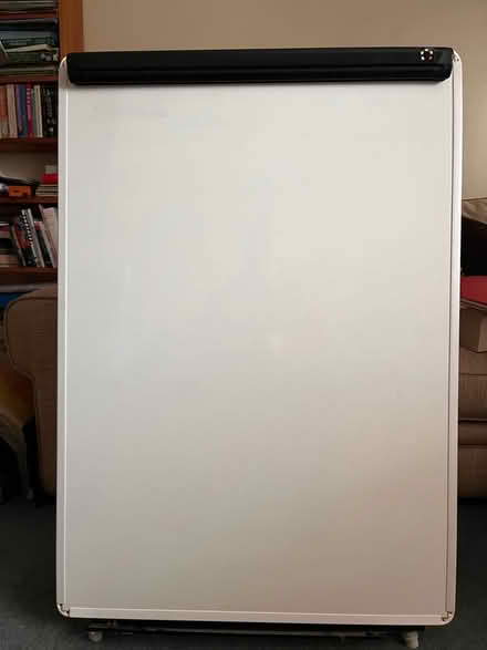 Photo of free White board (Dunblane FK15) #1