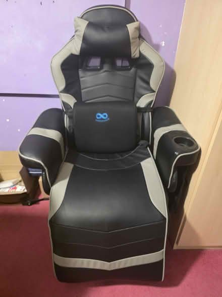 Photo of free Gaming chair (Weymouth DT4) #1