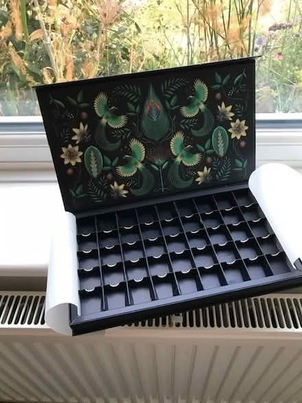Photo of free Box with small compartments - ideal for jewellery maker? (Kidlington OX5) #1