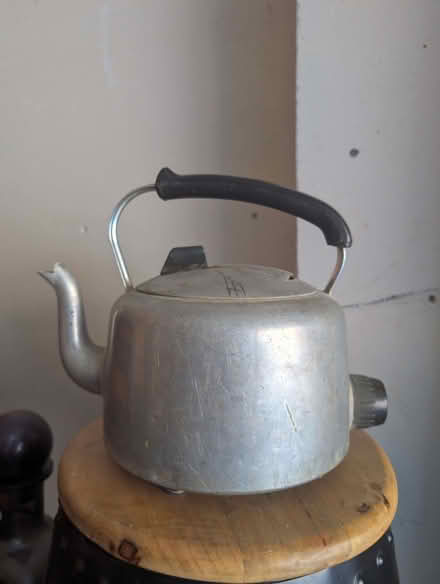 Photo of free Vintage aluminium electric kettle (Bedford Centre MK40) #1