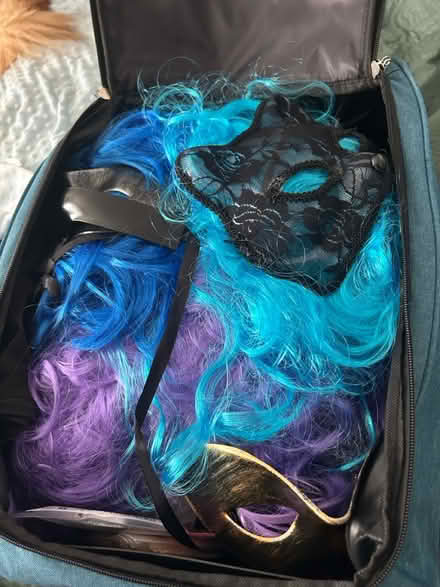 Photo of free Dressing up gear (TQ4) #1