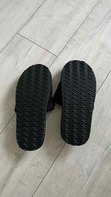 Photo of free Hotel slippers looks new (New Eltham SE9) #3