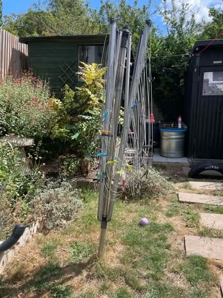 Photo of free Washing rotating clothes dryer - outdoors (Pollards Hill SW16) #2