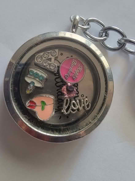 Photo of free Pretty Keyring/Bag Charm (Waterlooville PO8) #2