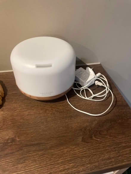 Photo of free Aromatizer/ humidifier (HA9 0PE) #1