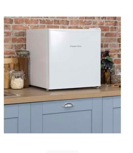Photo of Tabletop fridge (Newark NG24) #1