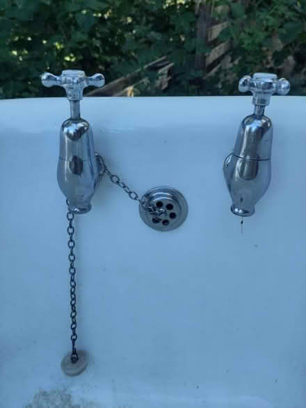 Photo of free Cast iron bath (Fiveways, Brighton BN1) #3