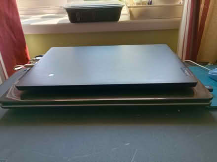 Photo of Old Wndows XP capable Laptop (Winsley BA15) #1