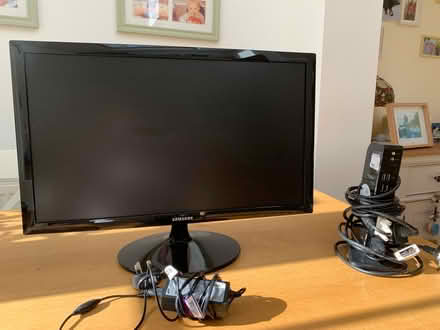 Photo of free Samsung computer monitor (Bathwick ff BA2) #2
