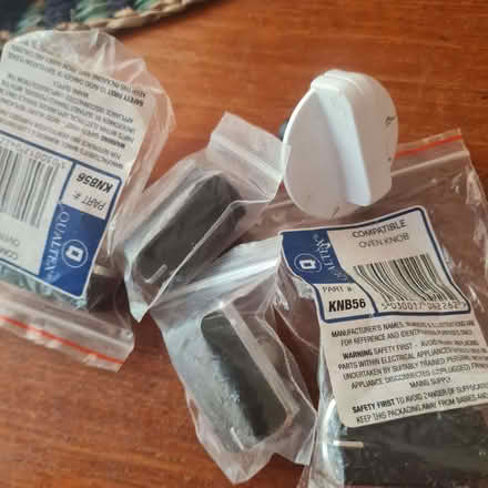 Photo of free New cooker knobs/ New runners for kitchen unit drawers (St Margarets TW1) #1