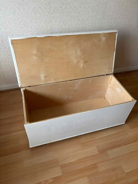 Photo of free Wooden blanket box (Harborne B15 3NN) #2