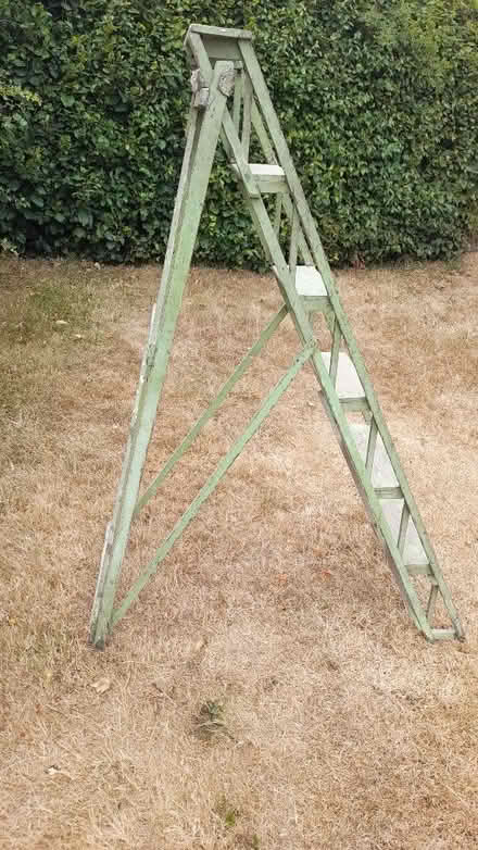 Photo of free Vintage step ladder (Manafon SY21) #2