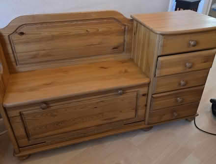 Photo of free Shoe cabinet with seat (Welling DA16) #1