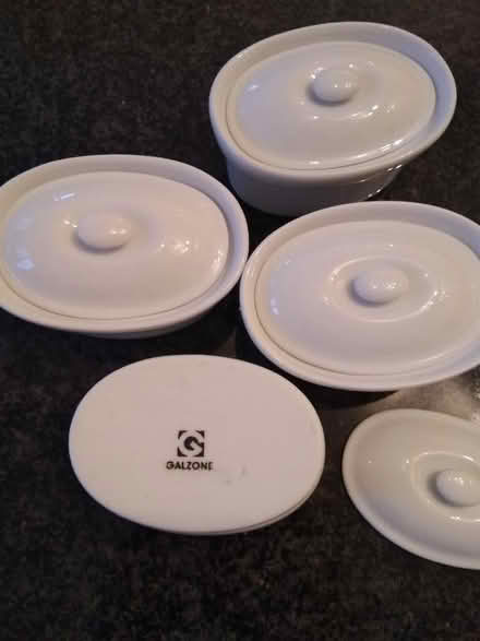 Photo of free White small porcelain ramekins with lids (Millhouses S7) #2