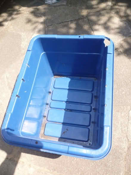 Photo of free blue recycling bin with hole in corner (The Nurserylands TW12) #1