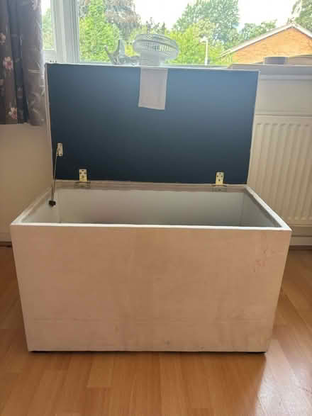 Photo of free Blanket box (Harborne B15 3NN) #4