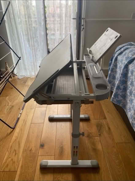 Photo of free Kids / Adults Art Desk (Cheshunt En8) #4