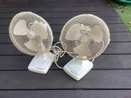 Photo of free 2 x desk fans (Didcot, OX11) #1