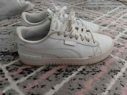 Photo of free Trainers size 5.5 (Bennetts end HP3) #3