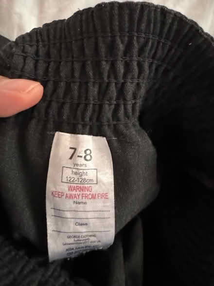 Photo of free School clothes (E6) #4