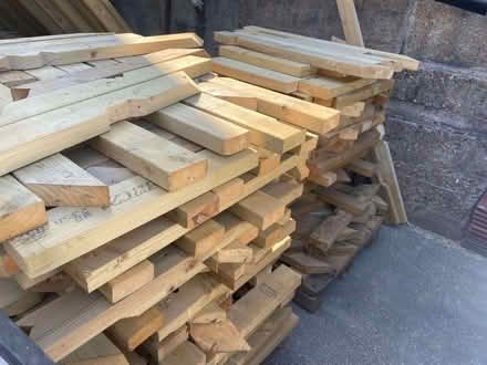 Photo of free Surplus 4x2 wood (Waddon CR0) #1