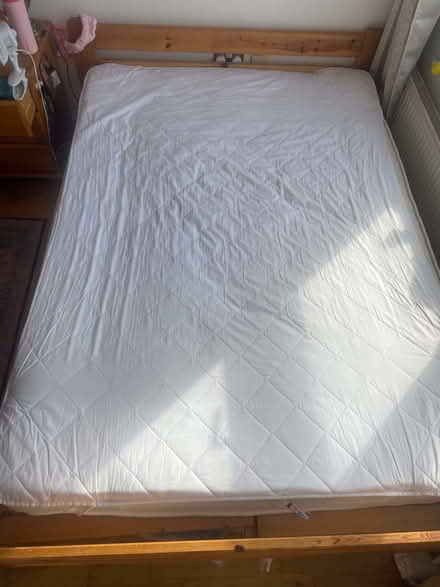 Photo of free Double mattress (Tooting SW17) #4