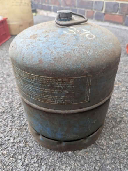 Photo of free Old Camping Gaz Cylinder (hucknall ng15) #3
