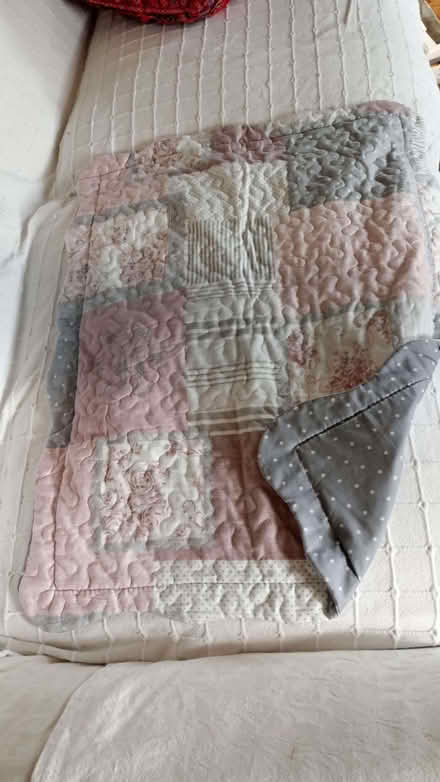Photo of free Quilted Bedspread (Hammerfield HP1) #1