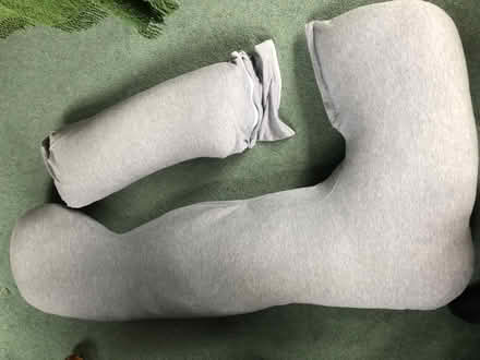 Photo of free Pregnancy pillow (Weetwood LS16) #2