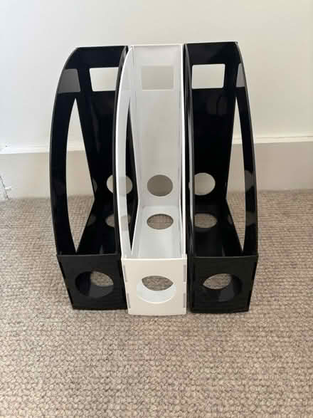 Photo of free Magazine holder (Sw20 Raynes Park) #1