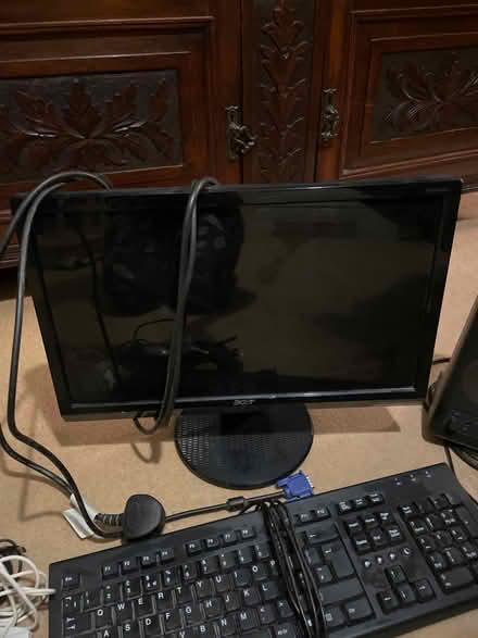 Photo of free Monitor, speakers and ‘mice’ (Prime Ministers MK41) #4