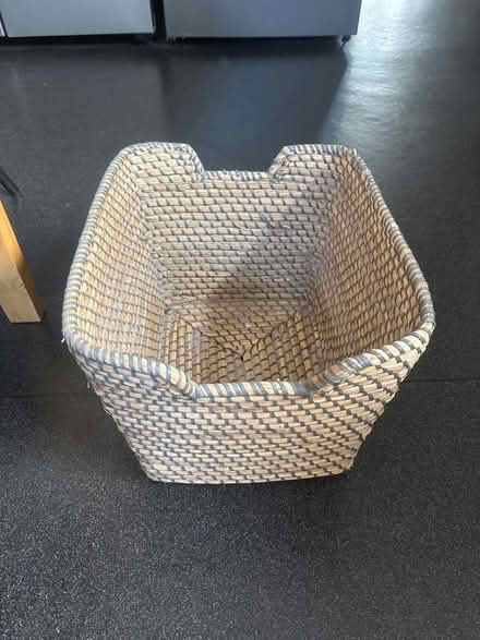 Photo of free Basket (Stonebridge NW10) #1