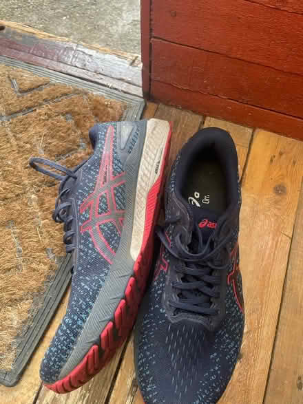 Photo of free Running shoes (Cricket Road OX4) #3