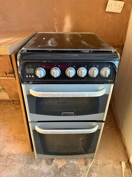 Photo of free Old but working gas cooker (OX1 (Kennington)) #1