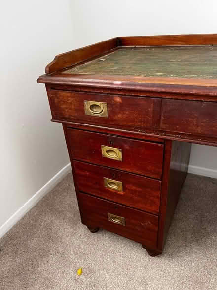 Photo of free Old desk (Caversfield OX27) #3