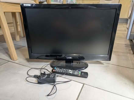 Photo of free 22" LOGIK HD TV with 2xHDMI ports / Scart / Component / USB (Old Woking GU22) #1