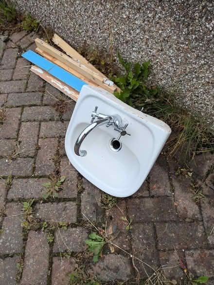 Photo of free Small mixer tap (Gilmerton EH17) #4