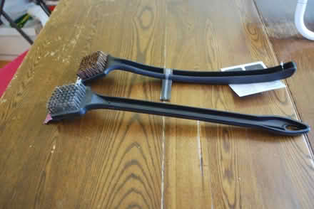 Photo of free Brand new BBQ wire brushes (gatineau ave & de bourgogne st) #1