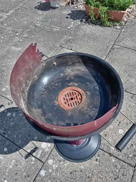 Photo of free BBQ (TN24) #3