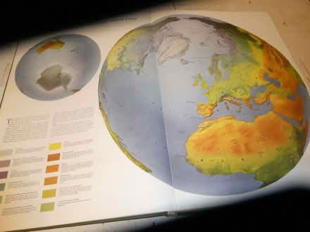 Photo of free large hardback world atlas (Whitestake PR4) #1